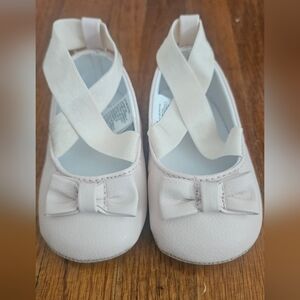 Janie and Jack Cream Dress Shoes with Bow